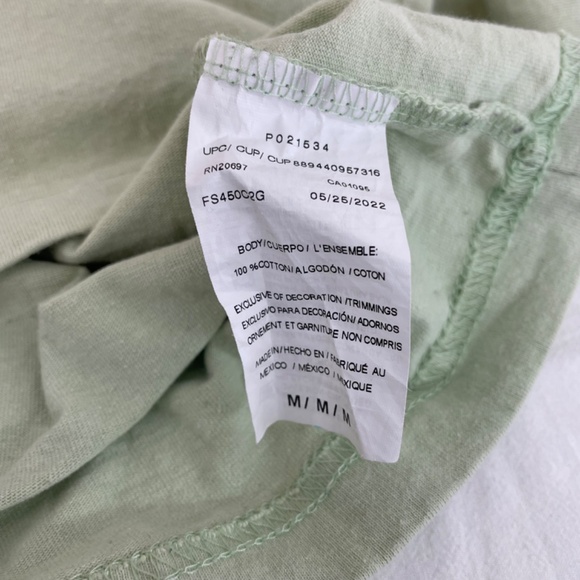 Dickies T-Shirt Women’s Medium Light Green Heavyweight Pocket - Picture 3 of 12